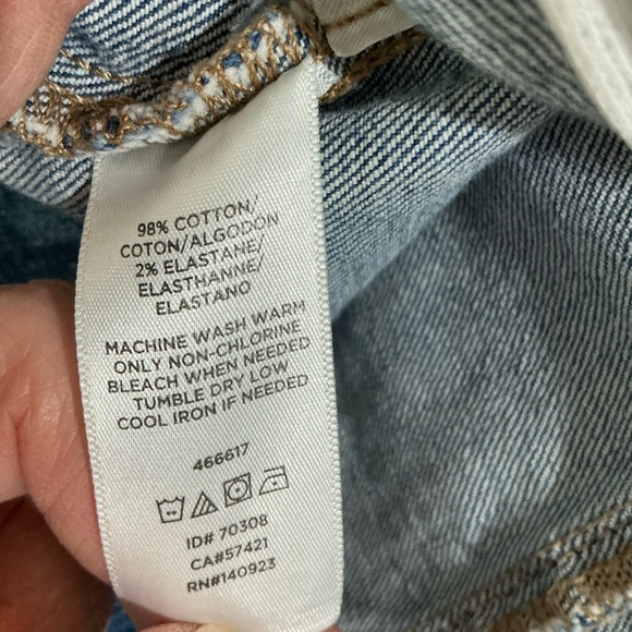 🤎 Loft Women’s Blue Denim Jean Jacket with Raw Hem - Medium - Picture 7 of 7